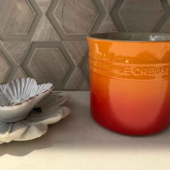 Le Creuset Orange and Red Utensil Holder - Picture 1 of 2